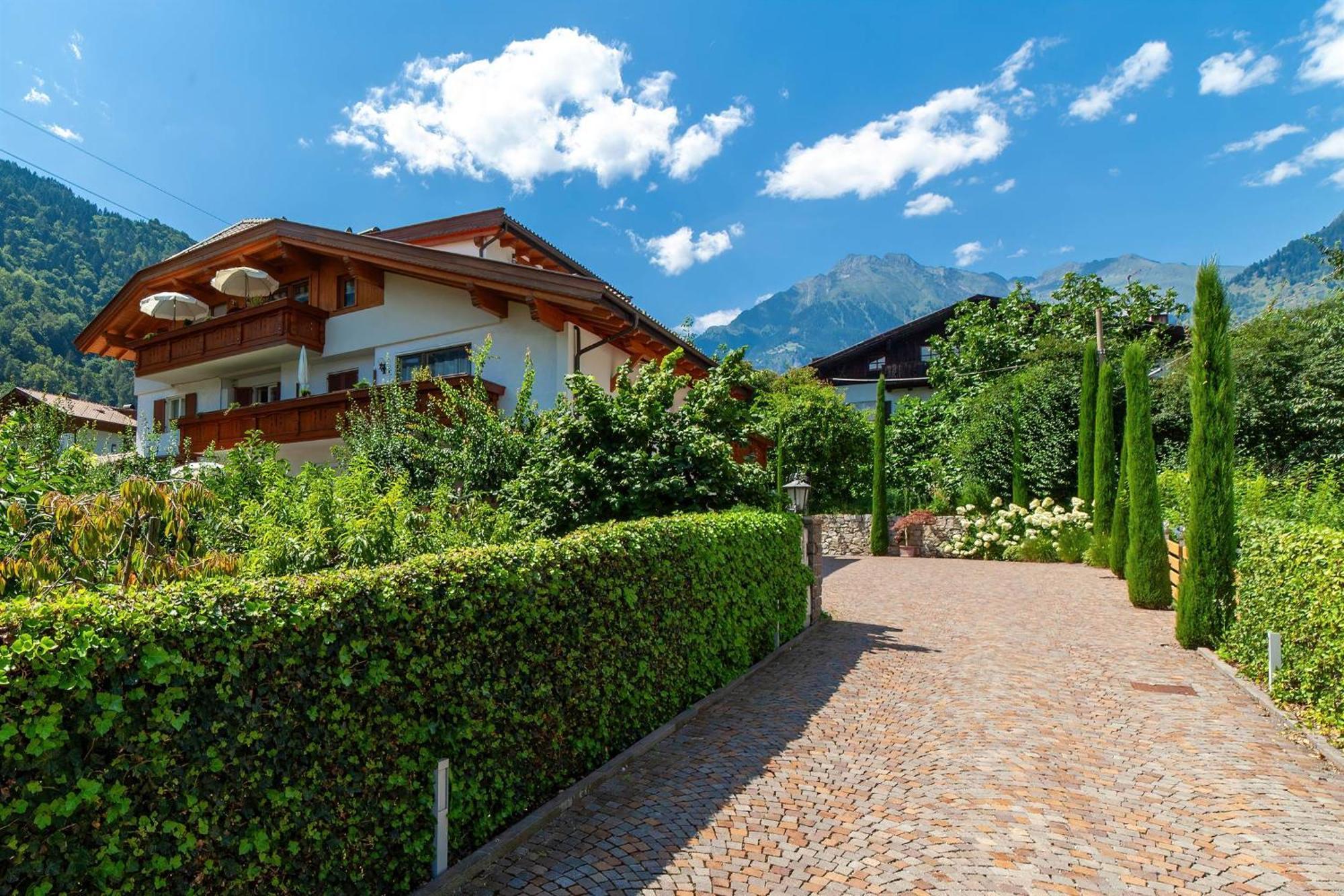Appartementhaus Tratter Lagundo Exterior photo